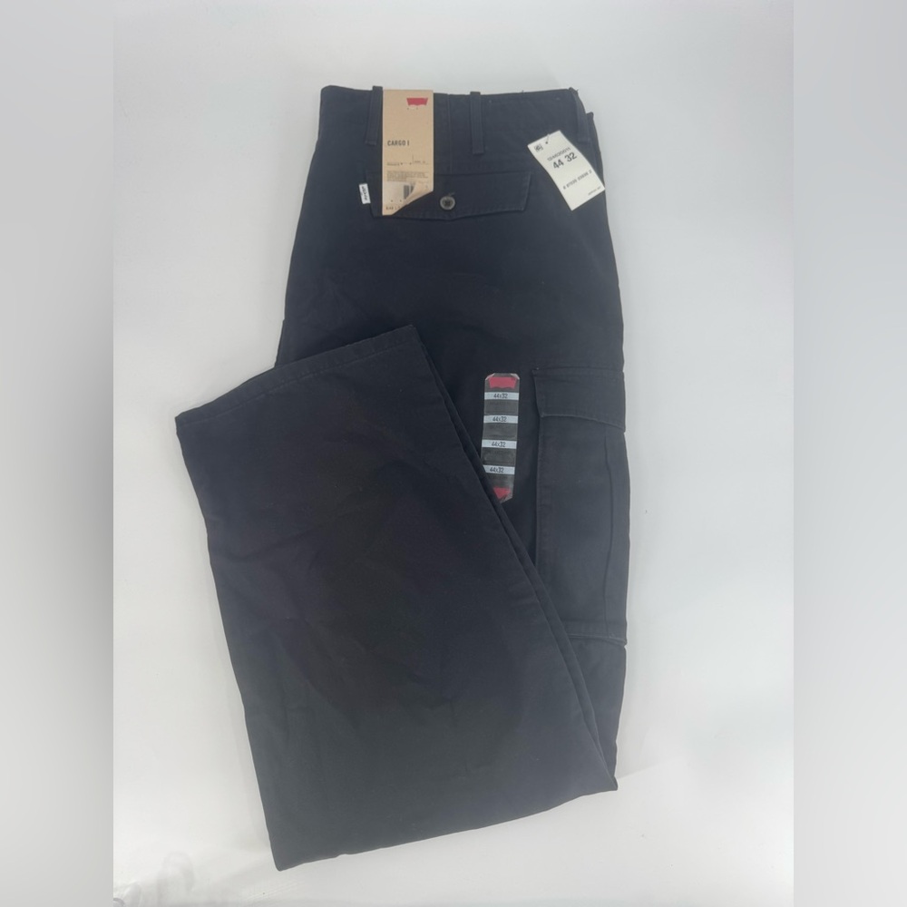 BIG&TALL LEVI’S RELAXED FIT BLACK CARGO PANTS MENS SIZE 44X32 NEW NWT